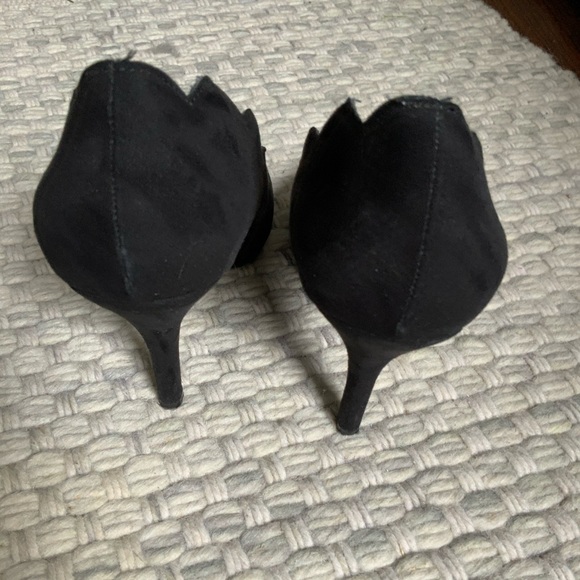 Heels - Picture 3 of 5